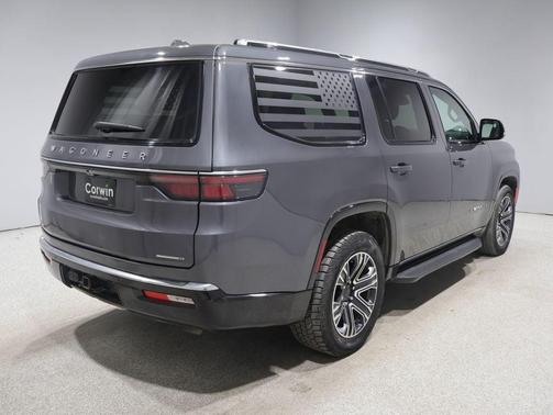 Baltic Gray Metallic Clearcoat 2022 Jeep Wagoneer Series III 4x4
