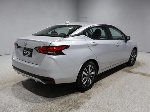 2023 Nissan Versa 1.6 SV