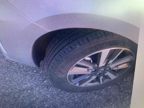 2023 Nissan Versa 1.6 SV