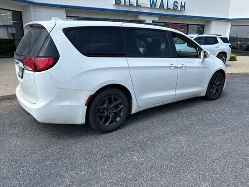 2018 Chrysler Pacifica Touring-L Plus