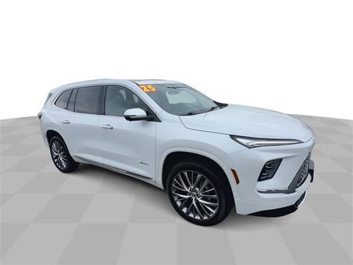 2025 Buick Enclave Avenir FWD