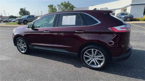 2022 Ford Edge Titanium