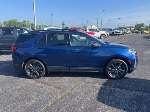 2022 Chevrolet Equinox FWD RS
