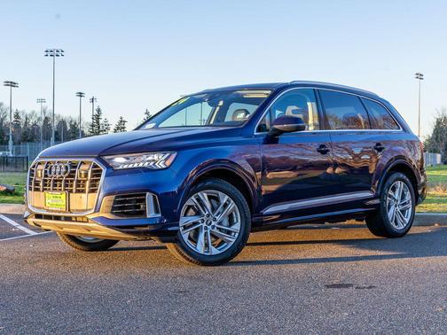 2024 Audi Q7 55 Premium Plus