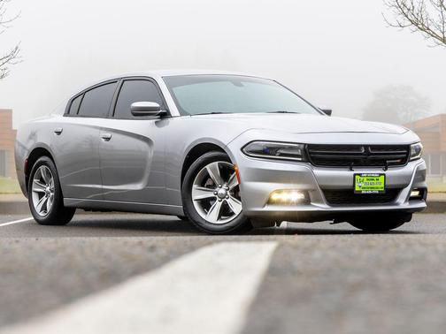 2017 Dodge Charger SXT