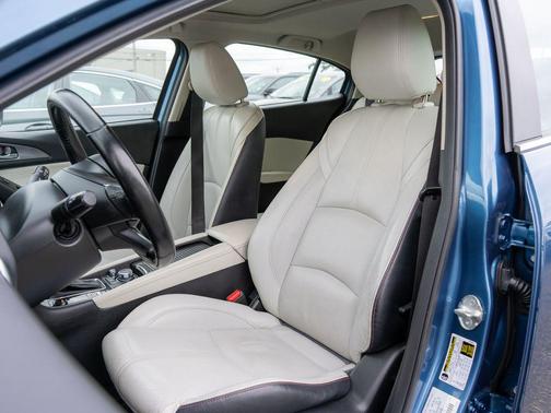 2017 Mazda Mazda3 Grand Touring