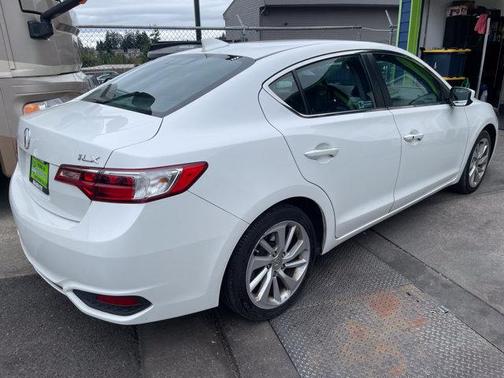 2017 Acura ILX AcuraWatch Plus Package