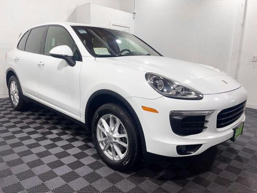 2016 Porsche Cayenne Cayenne