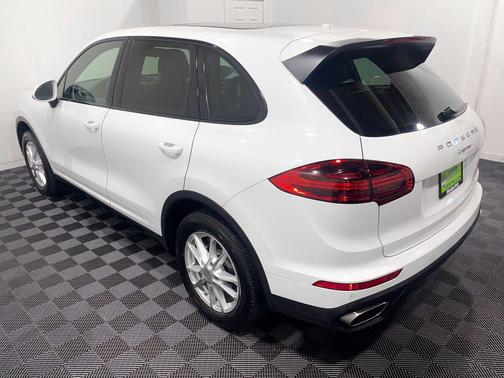 2016 Porsche Cayenne Cayenne