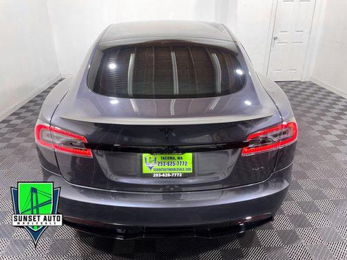 2021 Tesla Model S Plaid