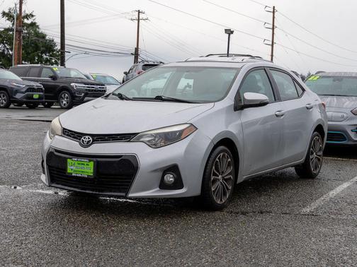 2014 Toyota Corolla LE Plus