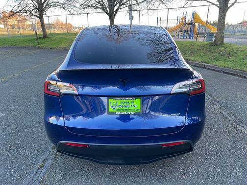 2021 Tesla Model Y Long Range Dual Motor All-Wheel Drive