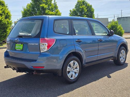 Newport Blue Pearl 2009 Subaru Forester 2.5 X