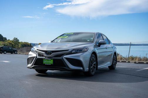2022 Toyota Camry SE