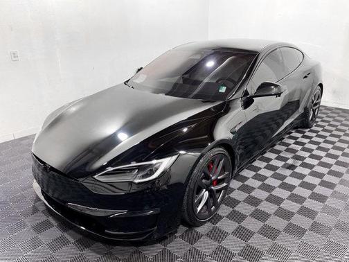 2023 Tesla Model S Plaid