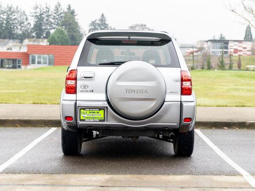 2005 Toyota RAV4 Base