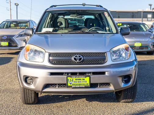 2005 Toyota RAV4 Base