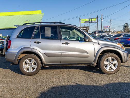 2005 Toyota RAV4 Base