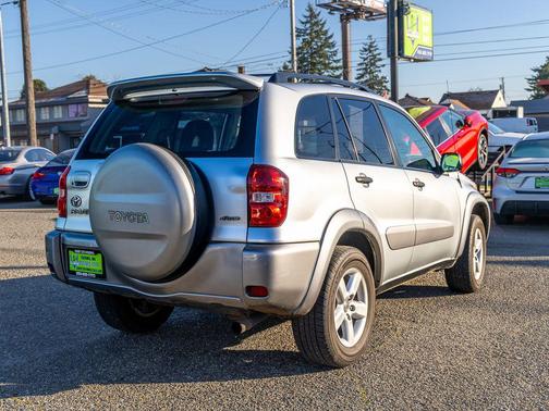 2005 Toyota RAV4 Base