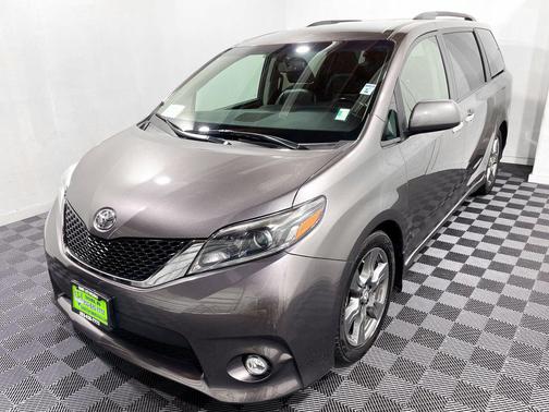 2017 Toyota Sienna SE