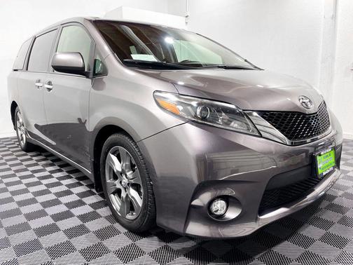 2017 Toyota Sienna SE