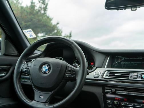 2014 BMW 750 Li xDrive