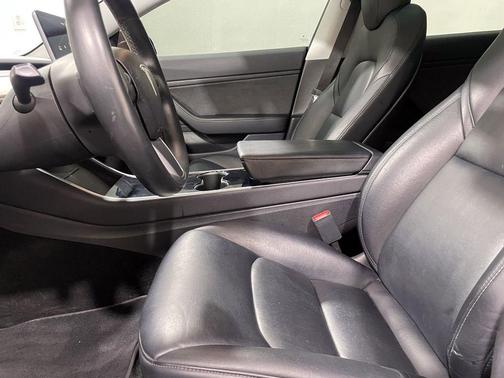 2019 Tesla Model 3 Standard Range