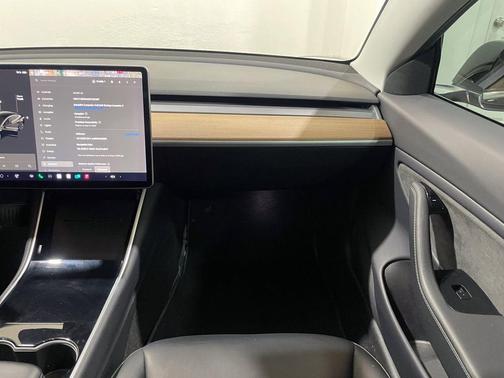 2019 Tesla Model 3 Standard Range