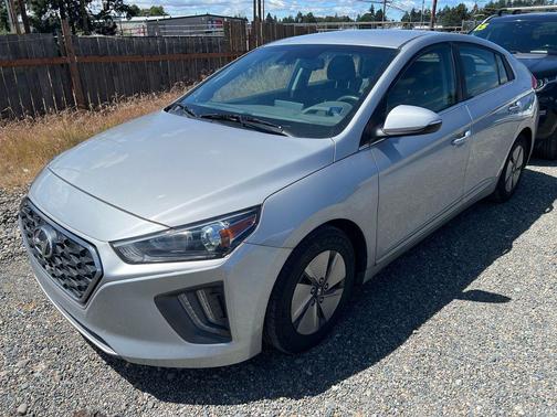 Stellar Silver 2022 Hyundai IONIQ Hybrid SE