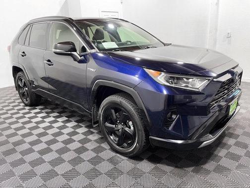 2020 Toyota RAV4 Hybrid SE