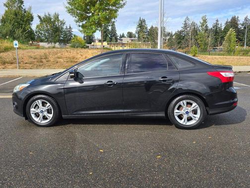 Tuxedo Black Metallic 2014 Ford Focus SE