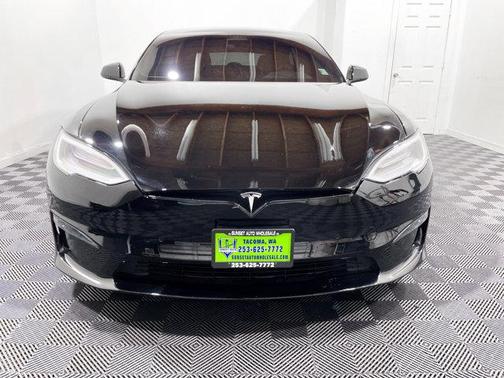 2022 Tesla Model S Plaid