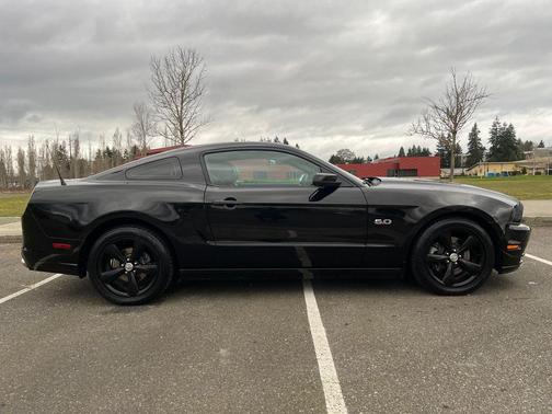 2013 Ford Mustang GT Premium