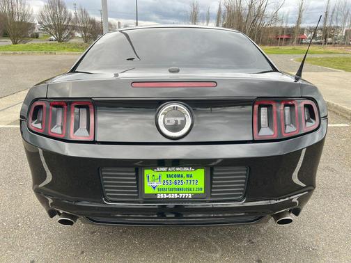 2013 Ford Mustang GT Premium