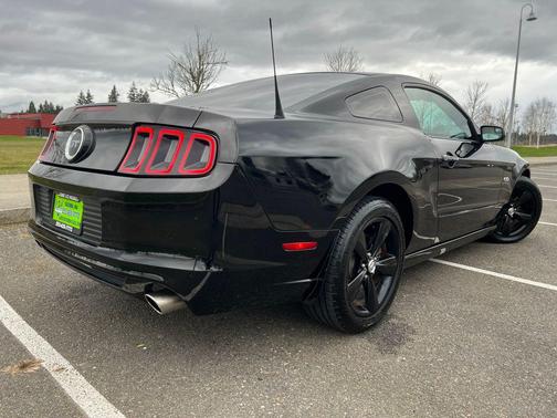 2013 Ford Mustang GT Premium