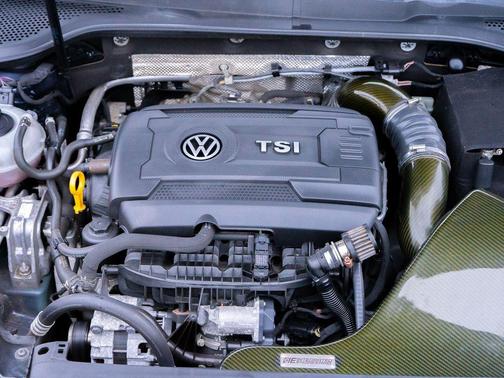 2017 Volkswagen Golf GTI 2.0T SE 4-Door