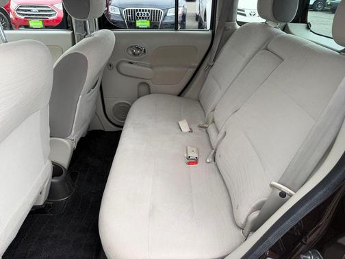 Bitter Chocolate Pearl 2010 Nissan Cube 1.8S
