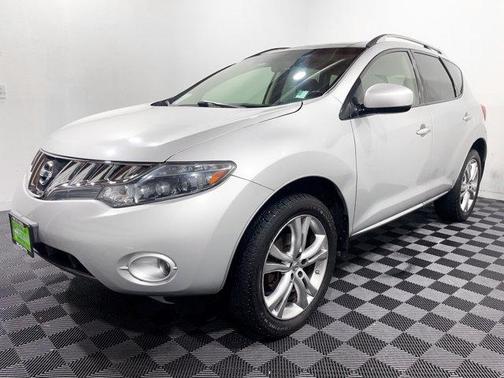 2010 Nissan Murano LE
