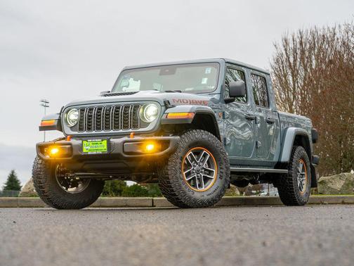 2025 Jeep Gladiator Mojave X