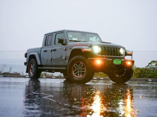 2025 Jeep Gladiator Mojave X