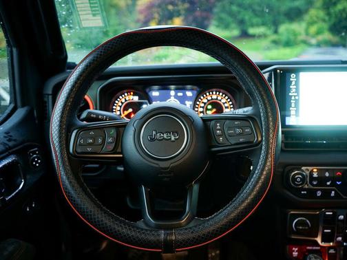 2025 Jeep Gladiator Mojave X