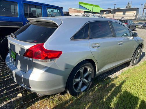 Silver 2009 Toyota Venza Base