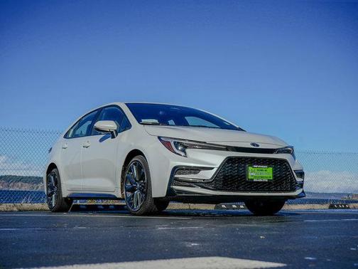 2024 Toyota Corolla Hybrid SE