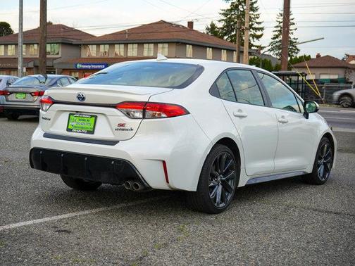 2024 Toyota Corolla Hybrid SE