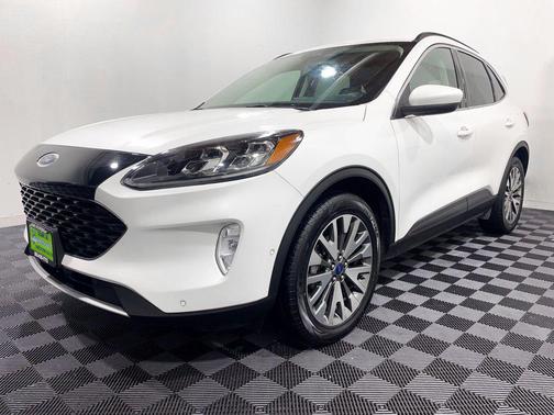 2021 Ford Escape Titanium