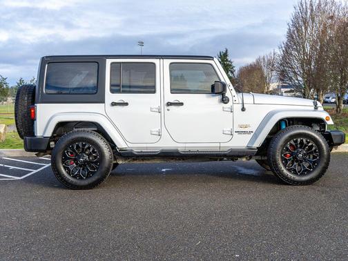 2014 Jeep Wrangler Unlimited Sahara