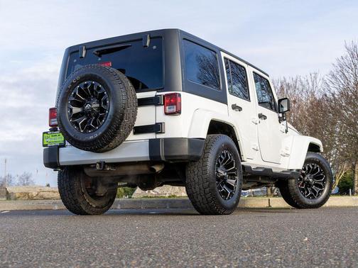 2014 Jeep Wrangler Unlimited Sahara