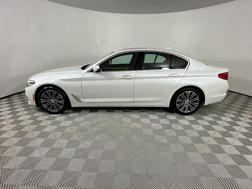 2020 BMW 530 i