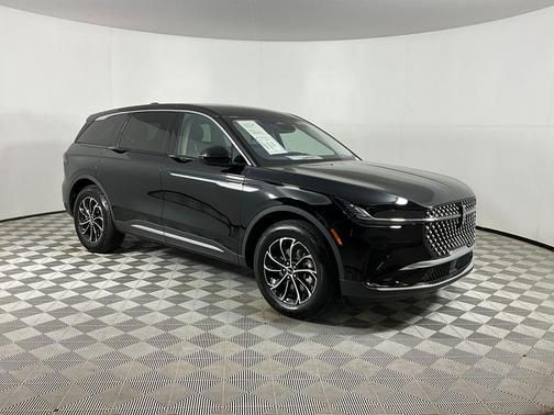 Black Metallic 2026 Lincoln Nautilus Premiere