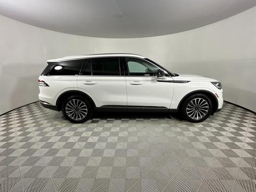 2023 Lincoln Aviator Standard RWD